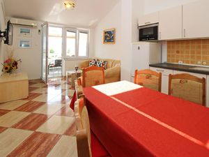 23039563-Ferienwohnung-4-Baška-300x225-1