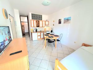 23039683-Ferienwohnung-3-Baška-300x225-5