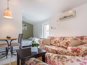 23337178-Ferienwohnung-4-Baška-300x225-1