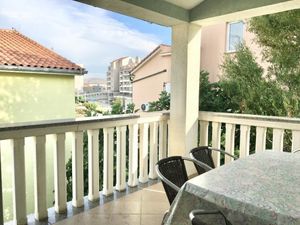 23327946-Ferienwohnung-4-Baška-300x225-1