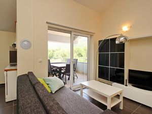 23381763-Ferienwohnung-5-Baška-300x225-0