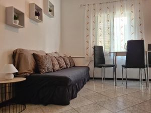 23561752-Ferienwohnung-3-Baška-300x225-2