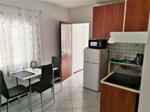 23561752-Ferienwohnung-3-Baška-300x225-3