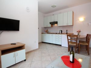 23040929-Ferienwohnung-3-Baška-300x225-4