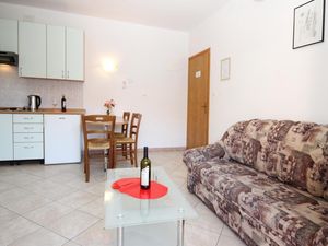 23040929-Ferienwohnung-3-Baška-300x225-5