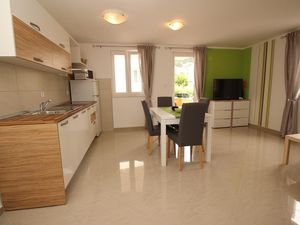 23041053-Ferienwohnung-2-Baška-300x225-1