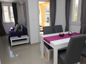 23041213-Ferienwohnung-2-Baška-300x225-3