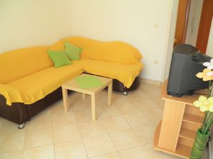 23350914-Ferienwohnung-4-Baška-300x225-1