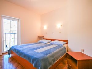 23383739-Ferienwohnung-6-Baška-300x225-5