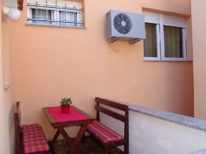 22251461-Ferienwohnung-4-Baška-300x225-2