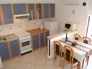 22250347-Ferienwohnung-0-Baška-300x225-4