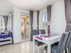 23745723-Ferienwohnung-2-Baška-300x225-4