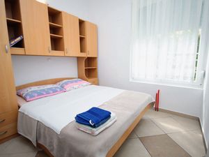 18322558-Ferienwohnung-3-Baška-300x225-5