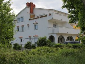 19128581-Ferienwohnung-4-Baška-300x225-0