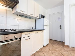 19211584-Ferienwohnung-5-Baška-300x225-5