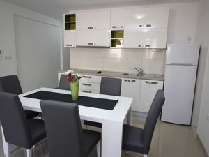 23109347-Ferienwohnung-4-Baška-300x225-5