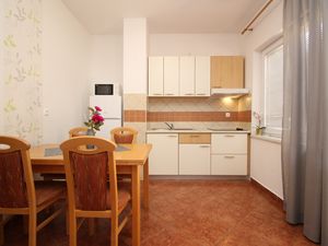 23109473-Ferienwohnung-5-Baška-300x225-3