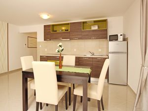 23109779-Ferienwohnung-3-Baška-300x225-5