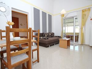 23108997-Ferienwohnung-5-Baška-300x225-3