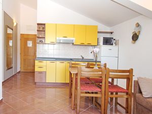 23109973-Ferienwohnung-4-Baška-300x225-5