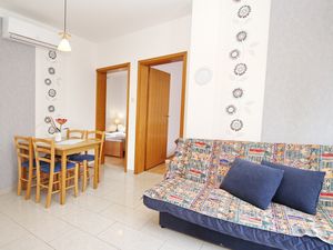 23110209-Ferienwohnung-5-Baška-300x225-2