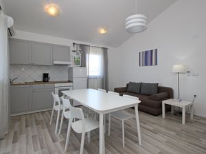 23115921-Ferienwohnung-6-Baška-300x225-3