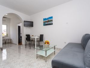 23115927-Ferienwohnung-4-Baška-300x225-1