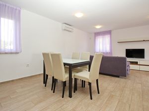 23114421-Ferienwohnung-6-Baška-300x225-3