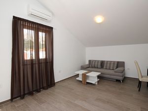 23114343-Ferienwohnung-6-Baška-300x225-1