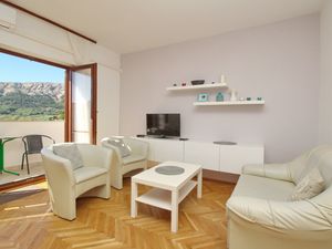 23117241-Ferienwohnung-5-Baška-300x225-1