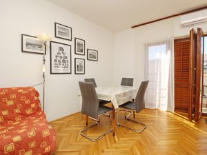 23117241-Ferienwohnung-5-Baška-300x225-4