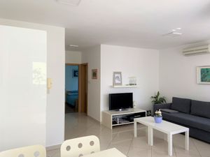 23300491-Ferienwohnung-4-Baška-300x225-3