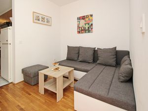 23350899-Ferienwohnung-5-Baška-300x225-2