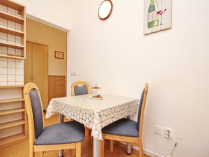 23351185-Ferienwohnung-2-Baška-300x225-1