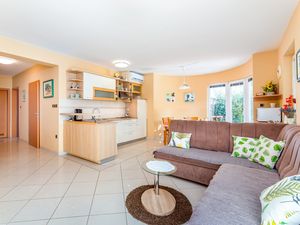 23381607-Ferienwohnung-6-Baška-300x225-2