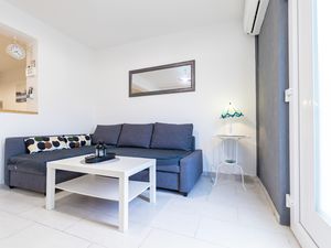 23383829-Ferienwohnung-4-Baška-300x225-2