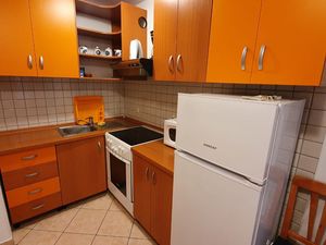 23383665-Ferienwohnung-2-Baška-300x225-4