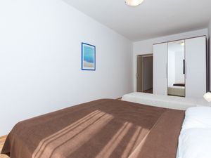 23387670-Ferienwohnung-5-Baška-300x225-5