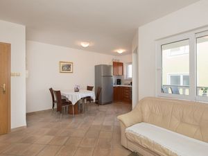 23430598-Ferienwohnung-3-Baška-300x225-3