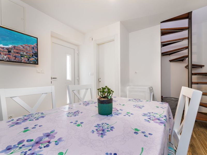 23954869-Ferienwohnung-2-Baška-800x600-2