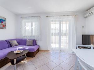 23954876-Ferienwohnung-5-Baška-300x225-2