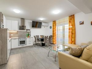 23960111-Ferienwohnung-5-Baška-300x225-3