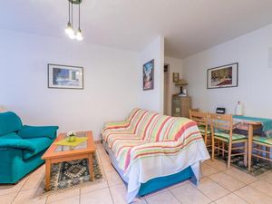 23961289-Ferienwohnung-3-Baška-300x225-2