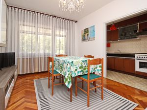 23980641-Ferienwohnung-5-Baška-300x225-4