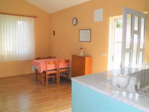 23980671-Ferienwohnung-4-Baška-300x225-2