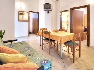 23980677-Ferienwohnung-4-Baška-300x225-1