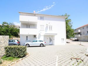 23967390-Ferienwohnung-4-Baška-300x225-0