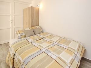 23967391-Ferienwohnung-2-Baška-300x225-3