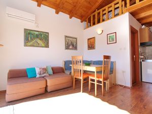 23980696-Ferienwohnung-3-Baška-300x225-3