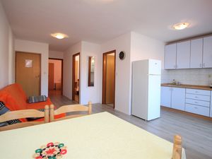 23980699-Ferienwohnung-5-Baška-300x225-4